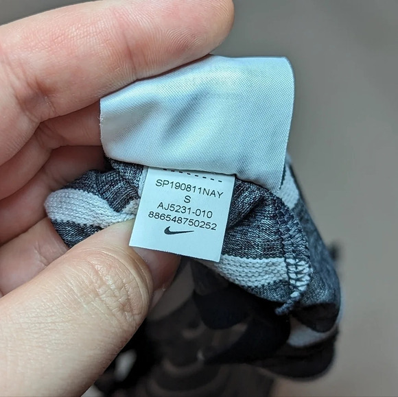 Nike Woman's Dri - Fit Golf Short Sleeve T Shirt Polo Heather Grey Striped Small - Picture 7 of 8